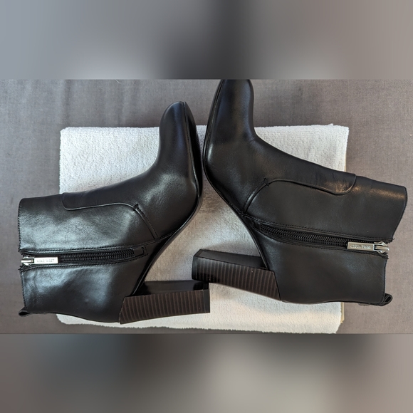 Nine West Moyen Bootie - Picture 5 of 8